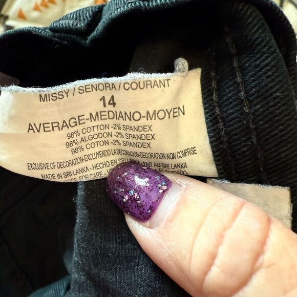Gloria Vanderbilt  Black Straight Leg Jeans - Picture 8 of 9